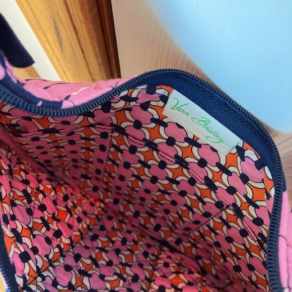 Vera Bradley Olivia Hobo "Loves me.." - Picture 3 of 4